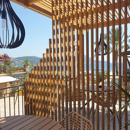 Vista Al Mare Luxury Apartments Gialova Bagian luar foto