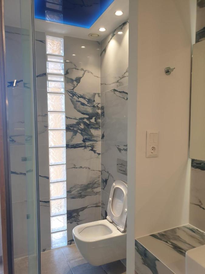 Vista Al Mare Luxury Apartments Gialova Bagian luar foto